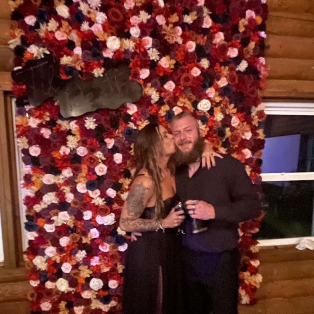 Flower Wall - Picture 2 of 2